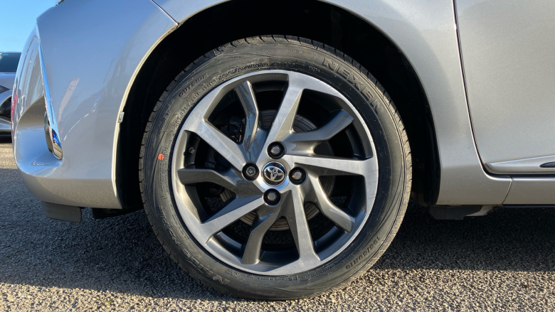 Toyota Yaris 1.5 VVT-i Y20 5dr CVT [Bi-tone] Petrol Hatchback